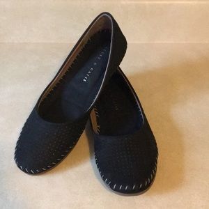 Kelly & Katie Black Leather Flats sz8